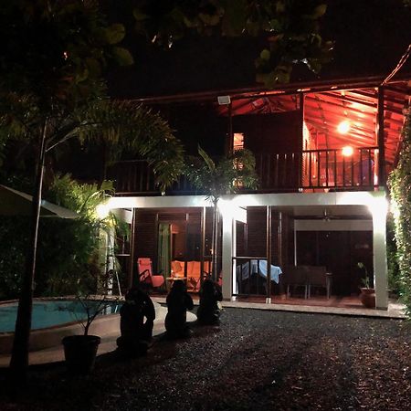 Casa Toucan Mit Privat Pool Near Np Ballena Увита Экстерьер фото